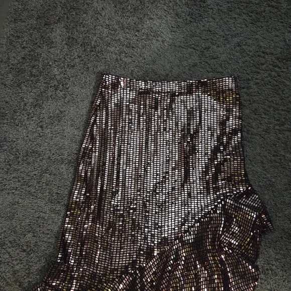 Glamorous Asymmetrical Sequin Skirt - Picture 3 of 4